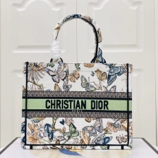 Christian Dior Shopping Bags